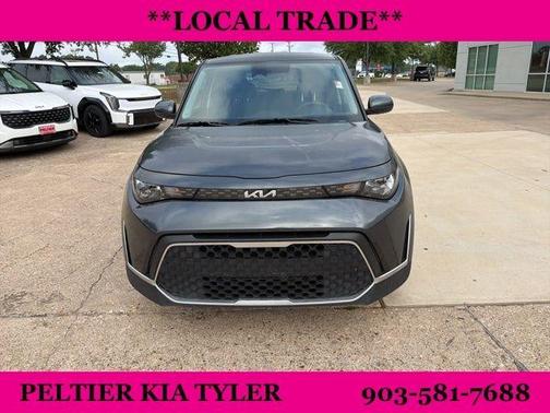 Gravity Gray 2024 Kia Soul LX