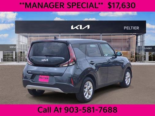 Gravity Gray 2024 Kia Soul LX