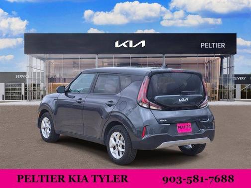 Gravity Gray 2024 Kia Soul LX