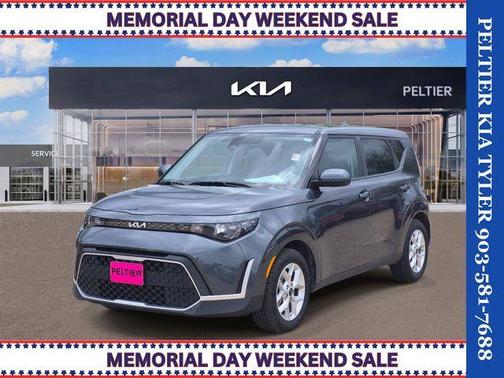 Gravity Gray 2024 Kia Soul LX