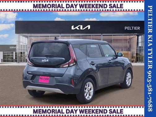 Gravity Gray 2024 Kia Soul LX