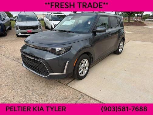 Gravity Gray 2024 Kia Soul LX