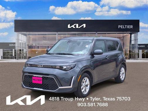 Gravity Gray 2024 Kia Soul LX