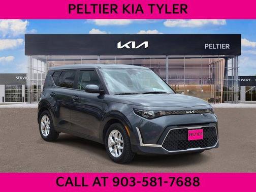 Gravity Gray 2024 Kia Soul LX