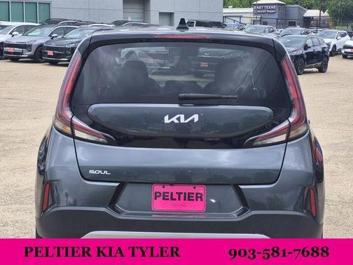 Gravity Gray 2024 Kia Soul LX