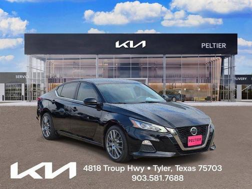 Black 2019 Nissan Altima 2.5 SR