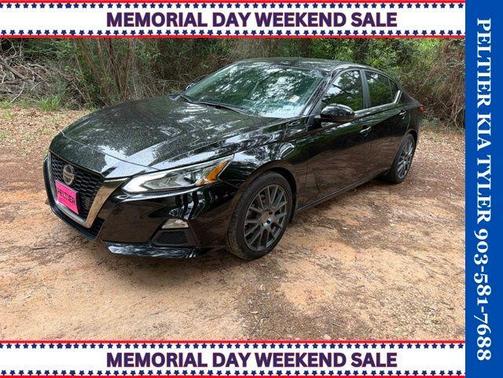 Black 2019 Nissan Altima 2.5 SR