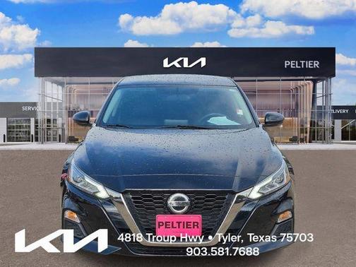 Black 2019 Nissan Altima 2.5 SR