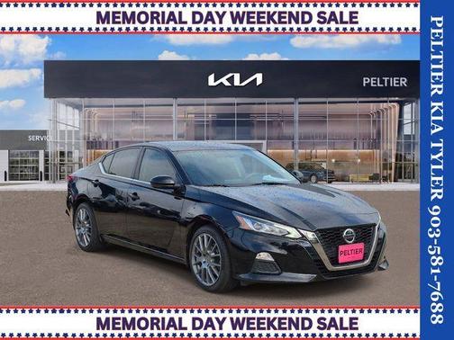 Black 2019 Nissan Altima 2.5 SR