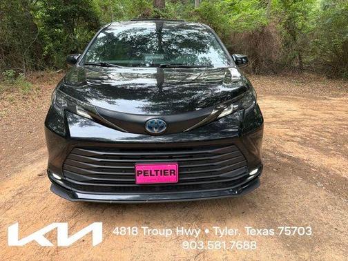 Black 2024 Toyota Sienna Woodland Edition