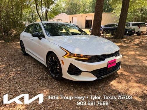 Glacial White Pearl 2024 Kia K5 GT-Line
