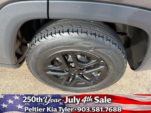 Granite Crystal Clearcoat Metallic 2018 Jeep Compass Sport