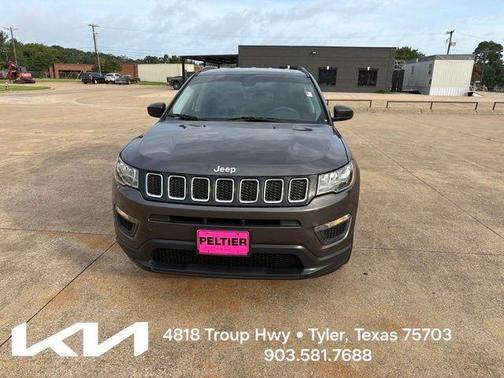 Granite Crystal Clearcoat Metallic 2018 Jeep Compass Sport