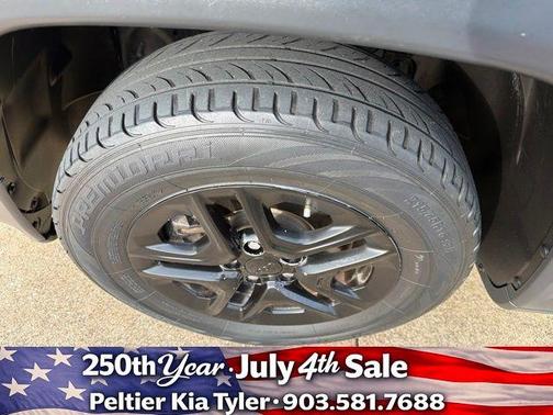 Granite Crystal Clearcoat Metallic 2018 Jeep Compass Sport