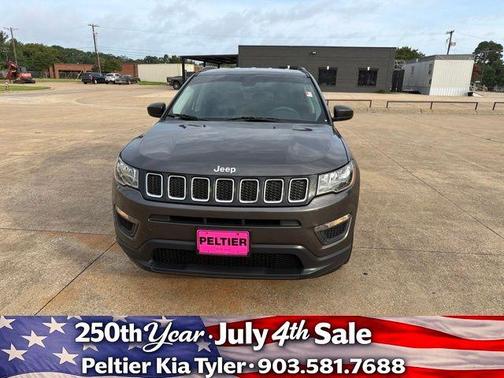 Granite Crystal Clearcoat Metallic 2018 Jeep Compass Sport