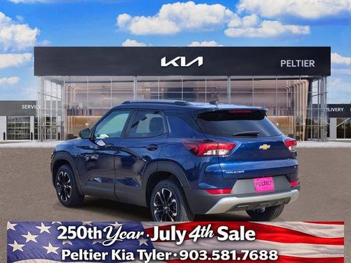 Blue Glow Metallic 2022 Chevrolet Trailblazer LT