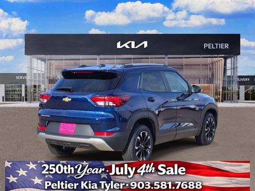 Blue Glow Metallic 2022 Chevrolet Trailblazer LT