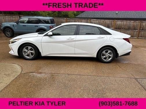 2021 Hyundai ELANTRA SE