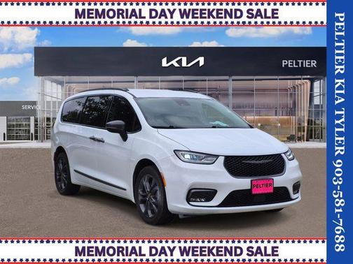 Bright White Clearcoat 2023 Chrysler Pacifica Touring-L
