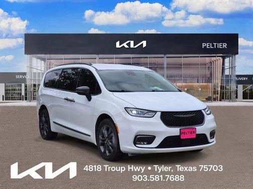 Bright White Clearcoat 2023 Chrysler Pacifica Touring-L