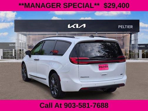 Bright White Clearcoat 2023 Chrysler Pacifica Touring-L