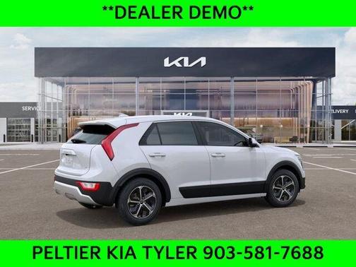 2025 Kia Niro LX