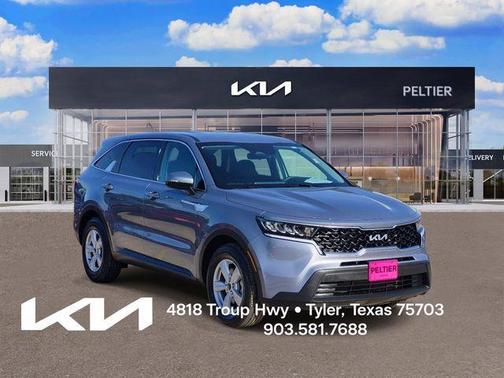 Everlasting Silver 2023 Kia Sorento LX