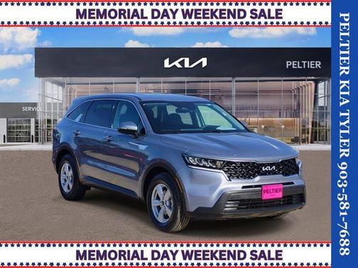 Everlasting Silver 2023 Kia Sorento LX