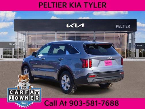 Everlasting Silver 2023 Kia Sorento LX