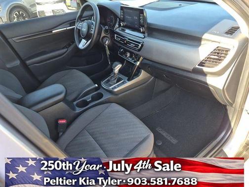 Steel Gray 2022 Kia Seltos LX