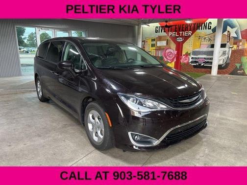 2018 Chrysler Pacifica Hybrid Touring Plus