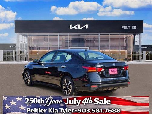 Black 2021 Nissan Altima 2.5 SV