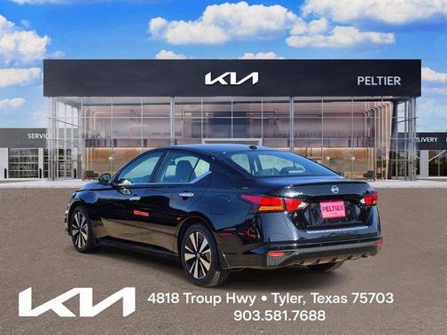 Black 2021 Nissan Altima 2.5 SV