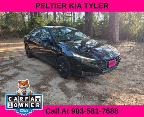 2022 Hyundai ELANTRA SEL