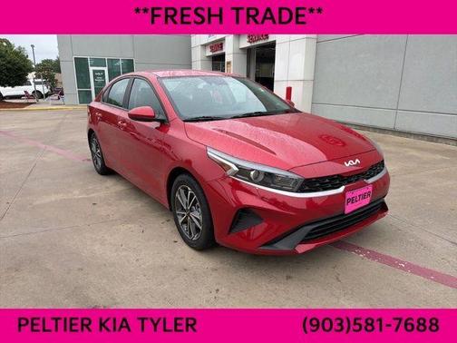 Currant Red 2022 Kia Forte LXS