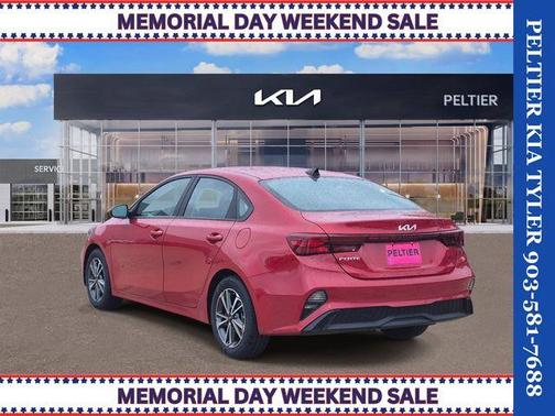 Currant Red 2022 Kia Forte LXS