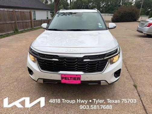 Snow White Pearl 2024 Kia Seltos EX
