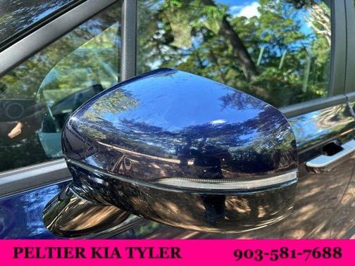 2022 Kia Carnival LXS