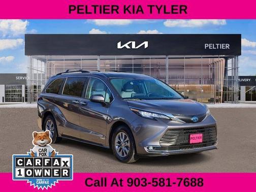 2021 Toyota Sienna XLE