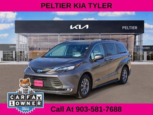 2021 Toyota Sienna XLE