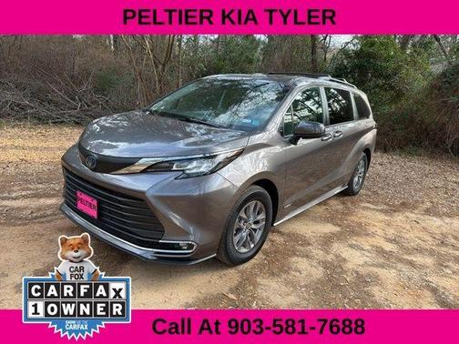 2021 Toyota Sienna XLE