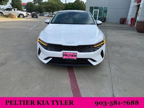 2022 Kia K5 EX