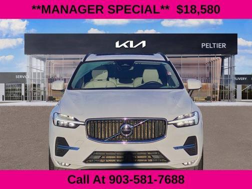 2022 Volvo XC60 B5 Momentum