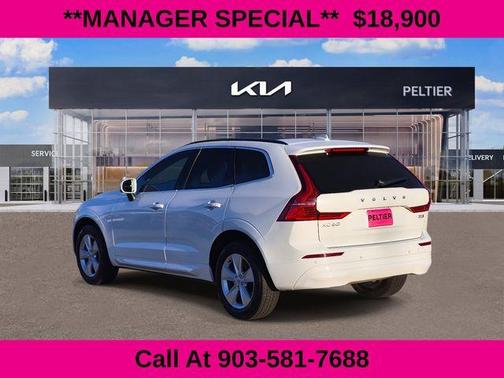 2022 Volvo XC60 B5 Momentum