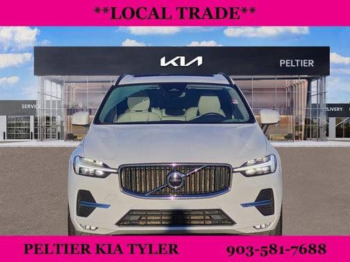 2022 Volvo XC60 B5 Momentum