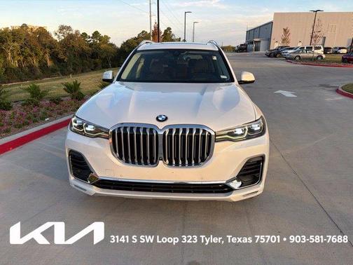 Mineral White Metallic 2019 BMW X7 xDrive40i