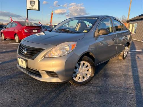 2012 Nissan Versa 1.6 S