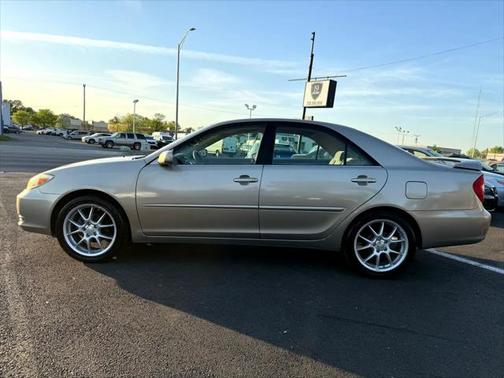 2004 Toyota Camry STD