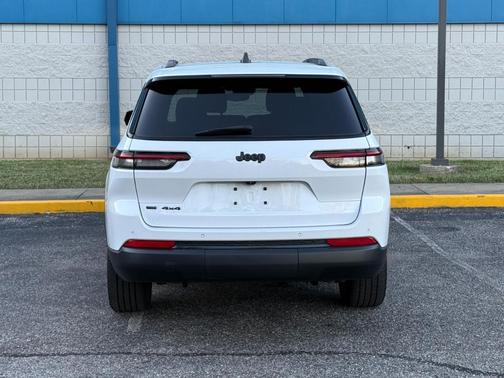 2022 Jeep Grand Cherokee L Altitude