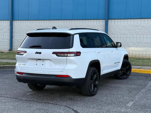 2022 Jeep Grand Cherokee L Altitude